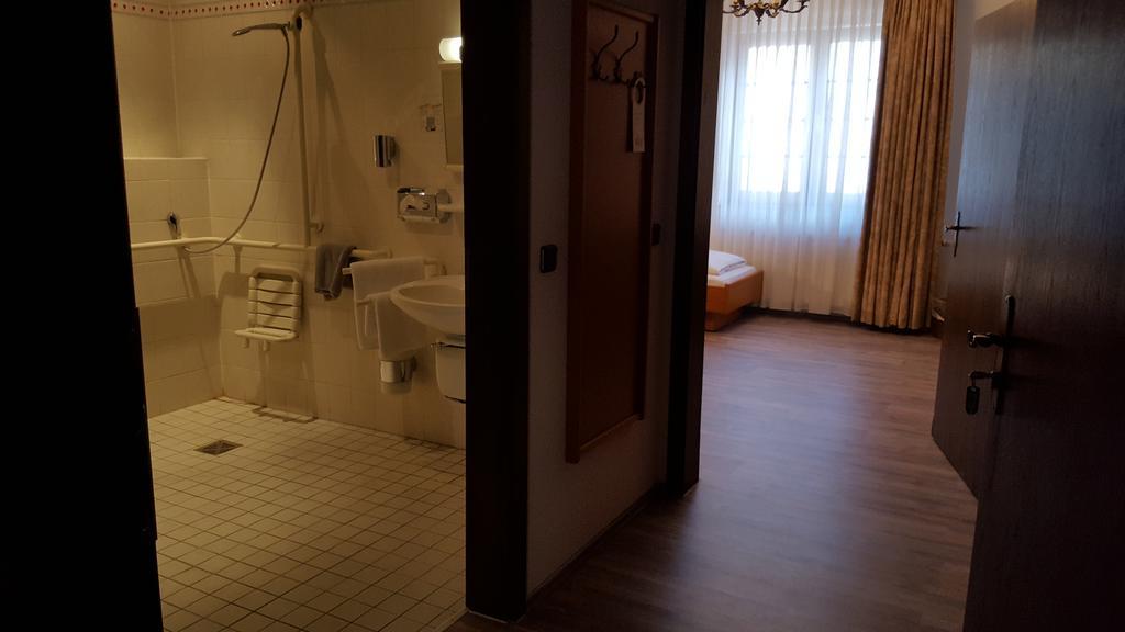 Hotel Alt Steinbach シュタインバッハ・アム・タウヌス エクステリア 写真